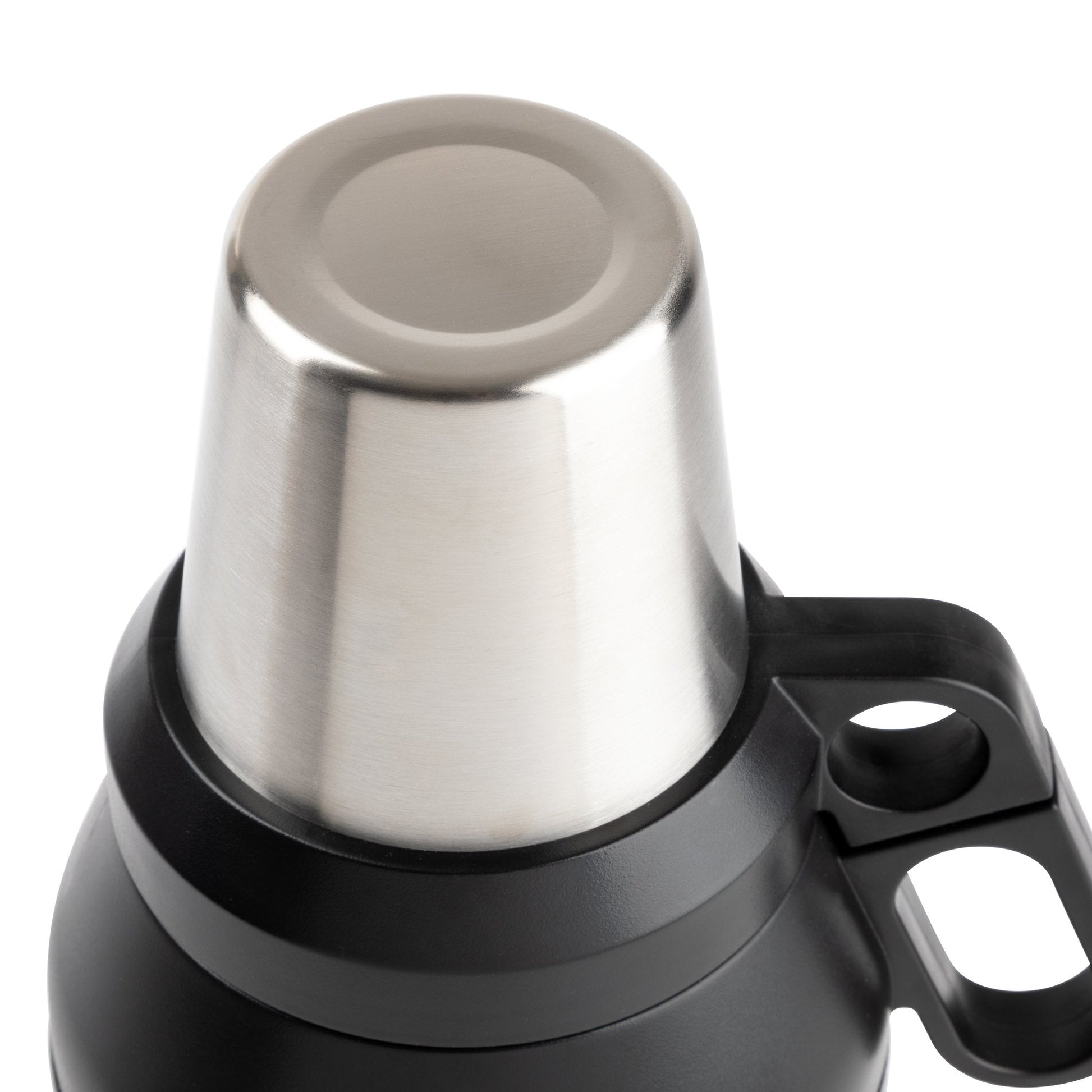 64-oz-stack-growler-e5 32701-WEB_04_0076d48d-5559-4d08-910c-361263018e65.jpg
