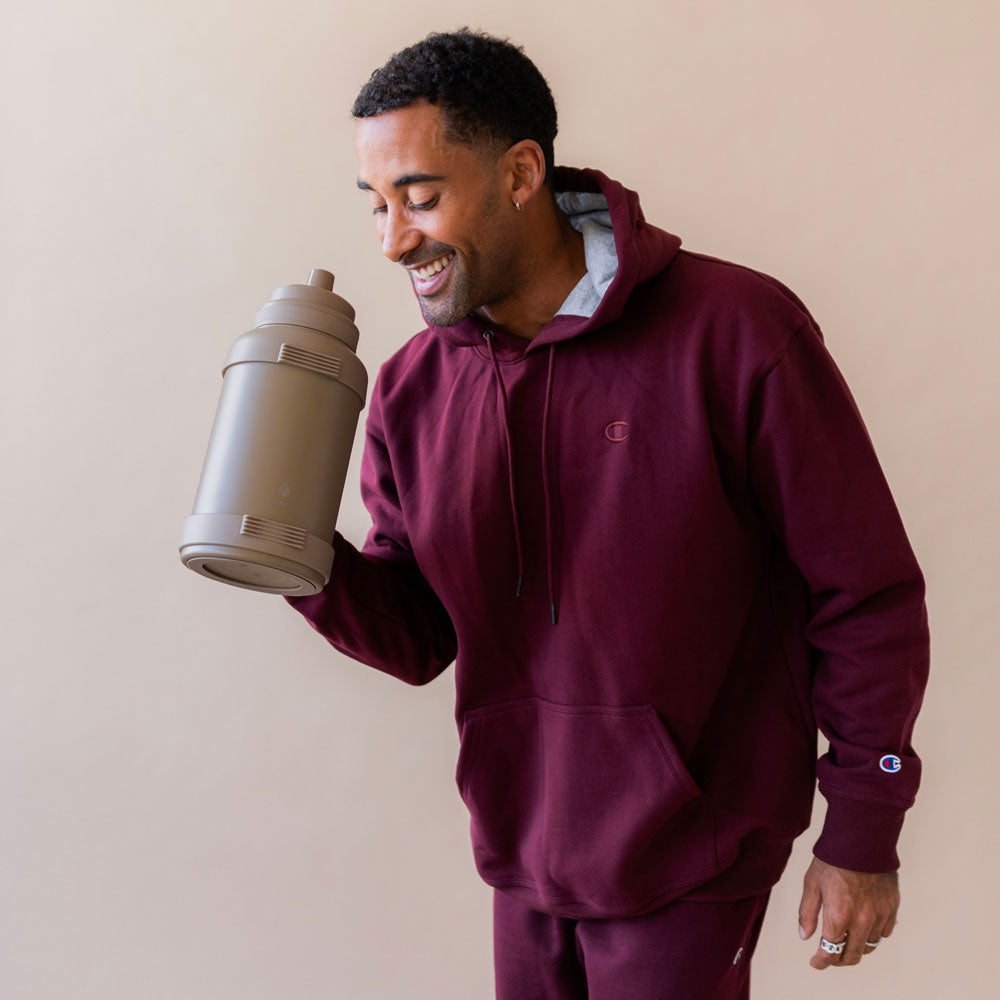 78-oz-titan-bottle-pastel-collection-i2 32_Manna_Website_Lifestyles_Titan_Darker_2.jpg
