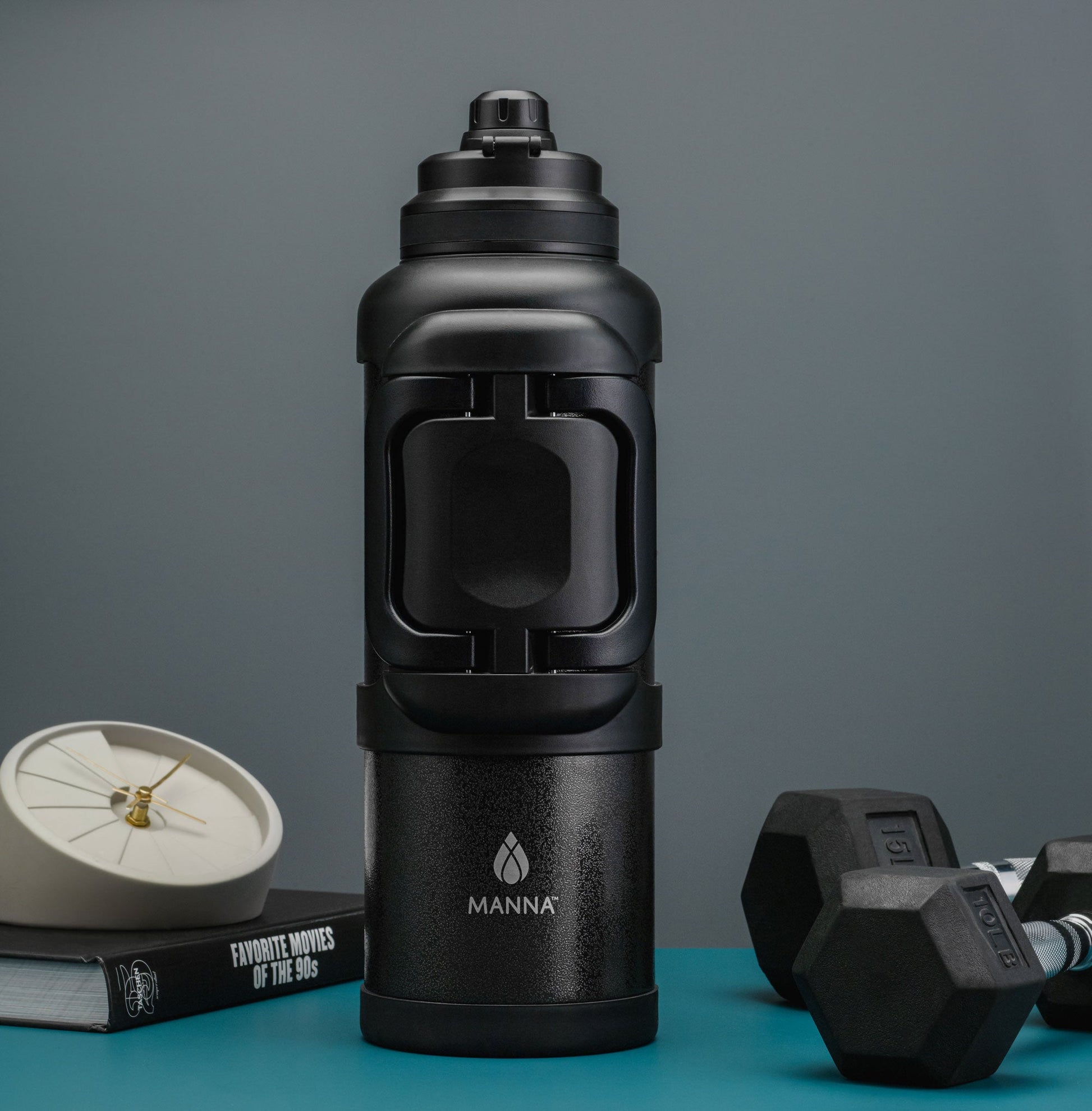4l-titan-bottle-135-oz-a5 A0029681.jpg