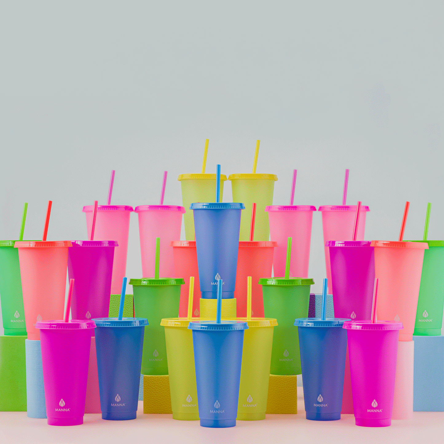 24-piece-original-color-changing-cup-set-v2 A0029811.gif